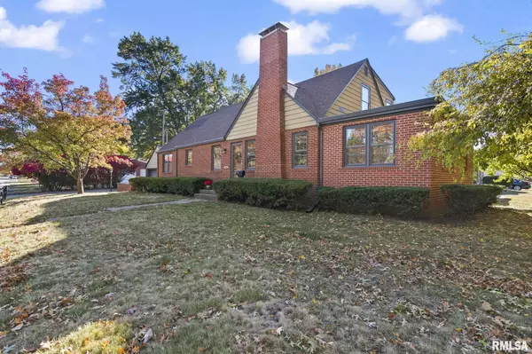 412 Outer Park DR, Springfield, IL 62704