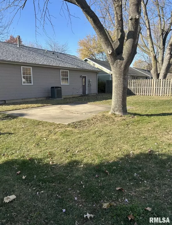 Taylorville, IL 62568,25 ELM TREE CT