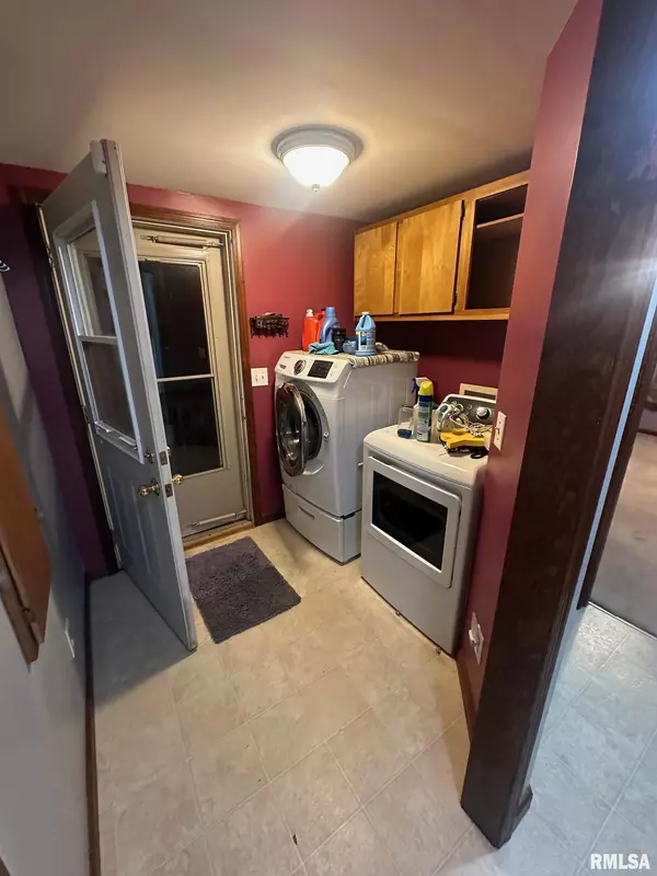 Kincaid, IL 62568,223 ELM ST