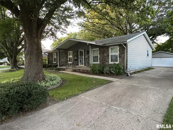 Springfield, IL 62704,233 Deer Head LN