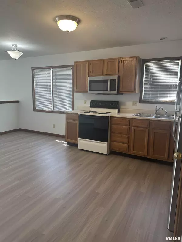 Springfield, IL 62704,3130 Cascade DR