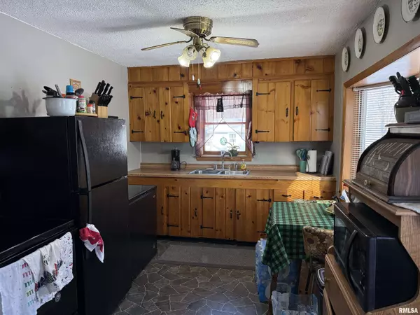 Oquawka, IL 61469,2499 COUNTY HIGHWAY 3 HWY