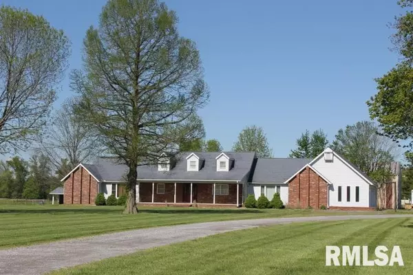 15769 Clifford RD, Carterville, IL 62918