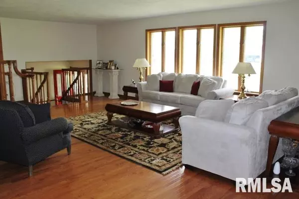 Carterville, IL 62918,106 Cannon DR