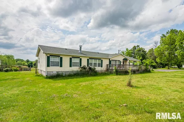 Thompsonville, IL 62890,2225 S Thompsonville RD