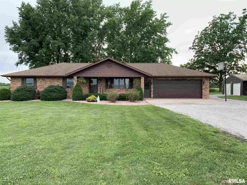 5989 State Route 127 HWY, Pinckneyville, IL 62274
