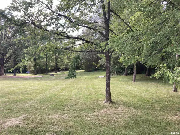 Goreville, IL 62939,410 CHEROKEE DR