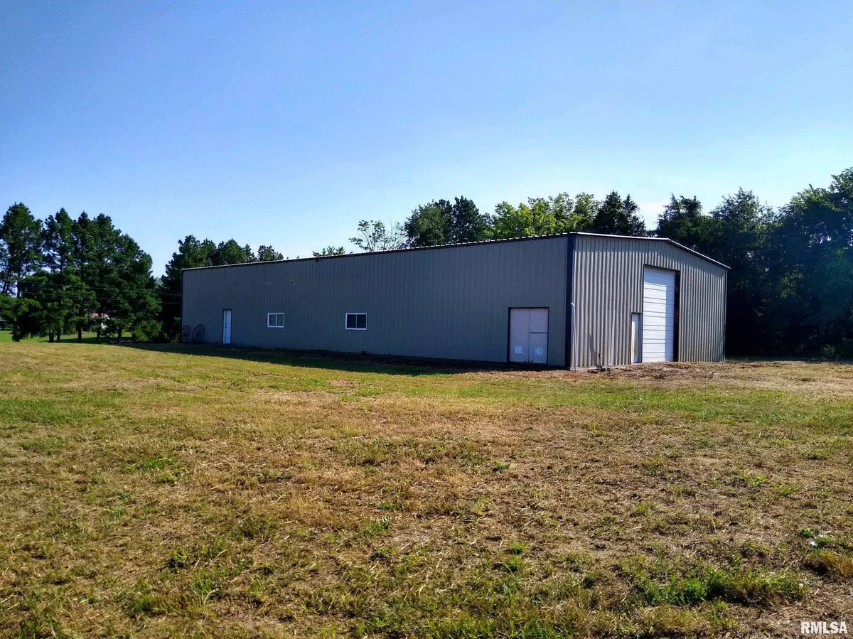 Golconda, IL 62938,39 Bushwack RD