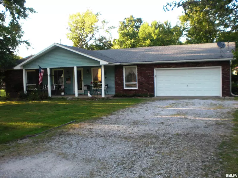 5692 E GRAND RD, Carterville, IL 62918