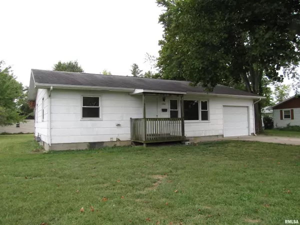 Salem, IL 62881,1107 MEADOW LANE ***