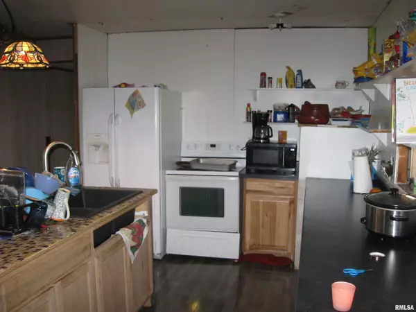 Buncombe, IL 62912,3440 State Route 37 N HWY