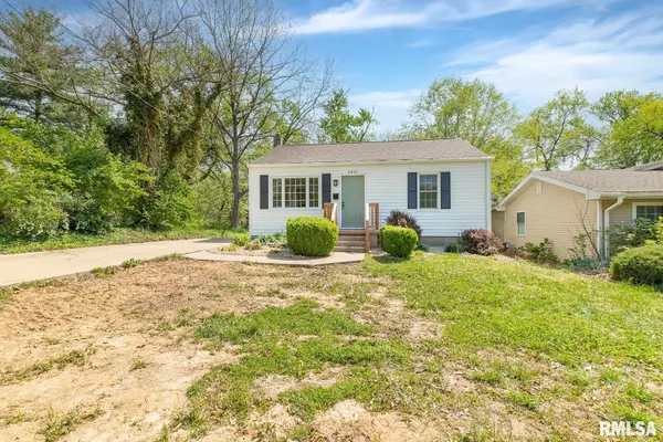 Alton, IL 62002,2425 Gillis ST