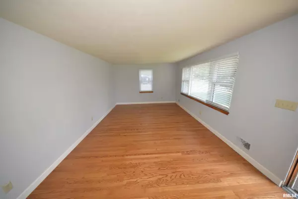 Mt Vernon, IL 62864,2 E Crownview