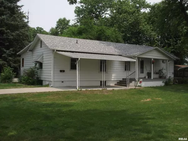 632 S JEFFERSON ST, Duquoin, IL 62832