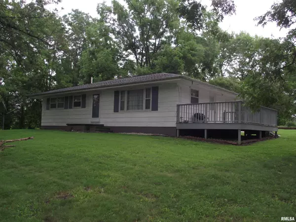 8969 BIRCH RD, Duquoin, IL 62832