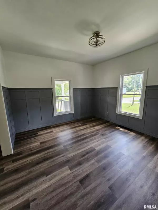 Nashville, IL 62263,1041 S KASKASKIA ST