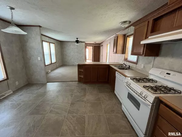 Edgewood, IL 62426,3728 RIDGE RD
