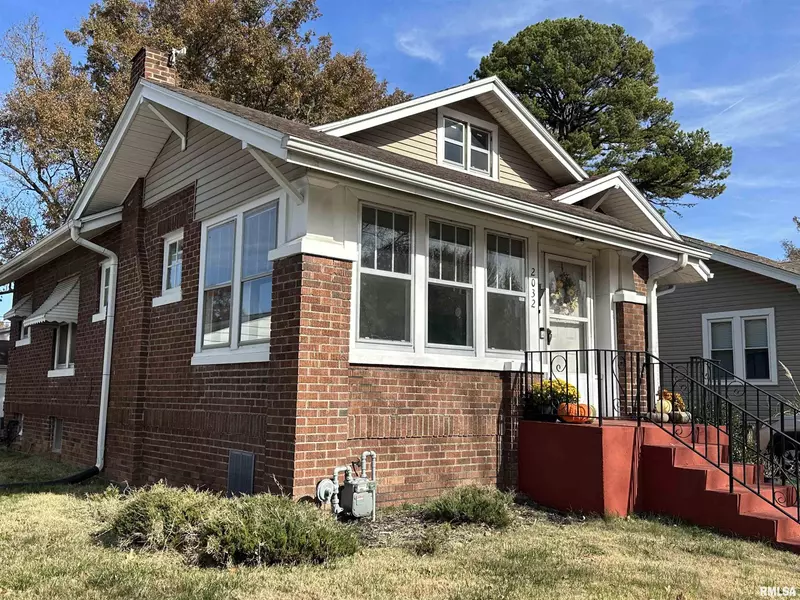 2032 ELM ST, Murphysboro, IL 62966
