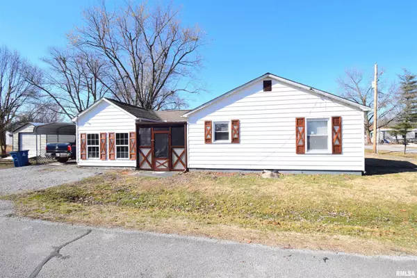 Sesser, IL 62884,301 W NORTH ST