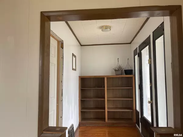 Murphysboro, IL 62966,214 S 20TH ST