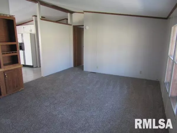 Elizabethtown, IL 62931,317 W 1ST ST