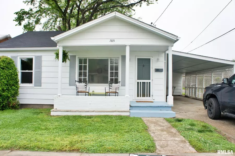 705 CATHERINE ST, Metropolis, IL 62960