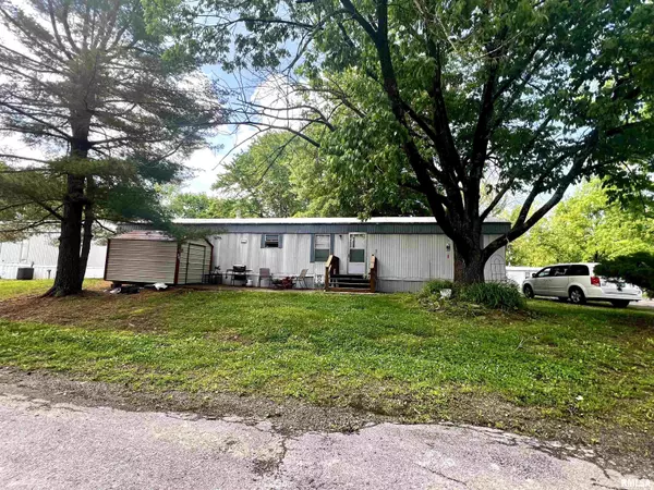 12 Golden Ash LN, Carbondale, IL 62902