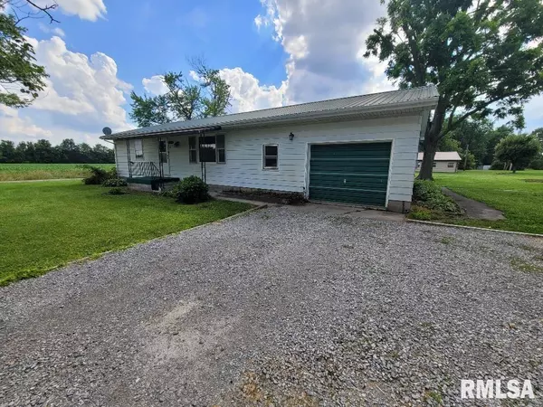 Belle Rive, IL 62810,703 S Gum ST