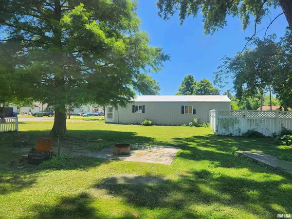 202 W Hetherington ST, Cutler, IL 62238