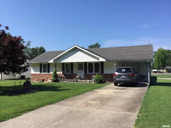 102 HOLLY TER, Anna, IL 62906