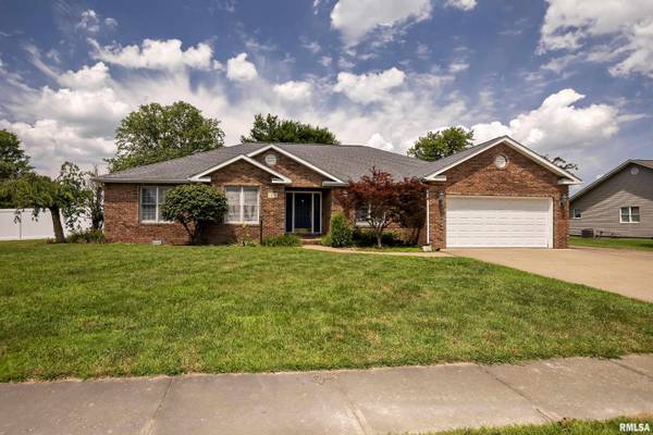 1302 MAGNOLIA DR,  Marion,  IL 62959