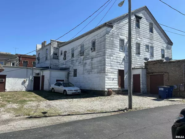 Pinckneyville, IL 62274,12A-18 W WATER ST
