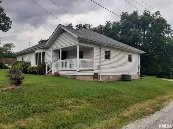 Christopher, IL 62822,711 E Belleville AVE