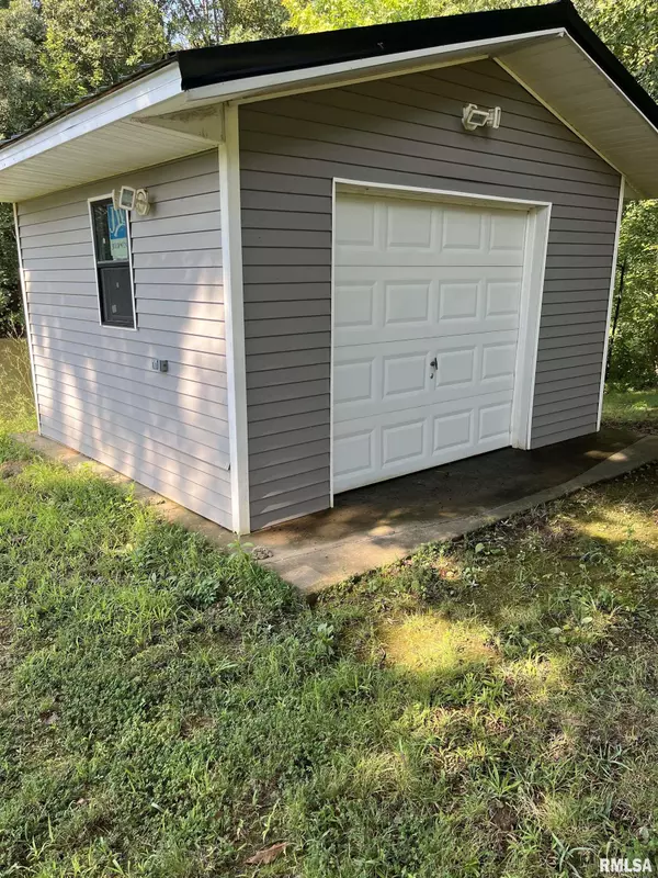 Metropolis, IL 62960,5504 MARION RD