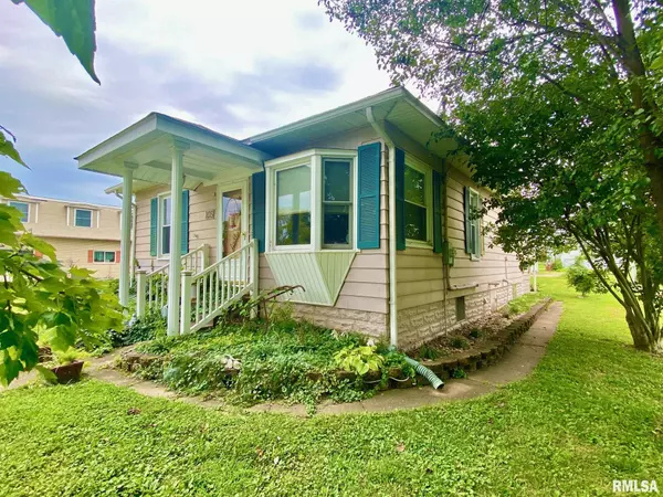 Sesser, IL 62884,103 E FLORENCE ST