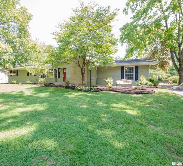 1158 N FRANKLIN ST,  Salem,  IL 62881