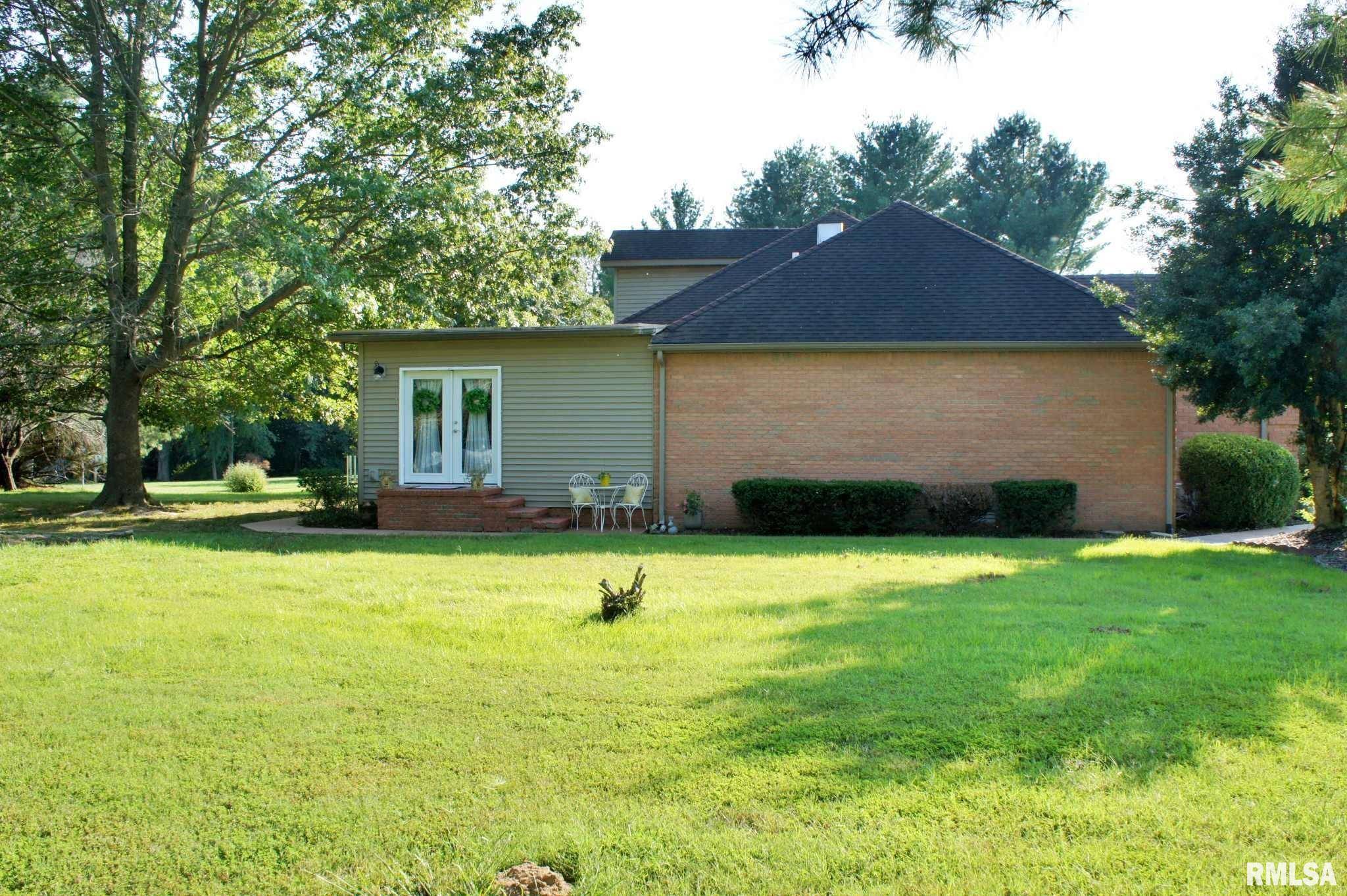 Metropolis, IL 62960,3060 LAKEVIEW DR