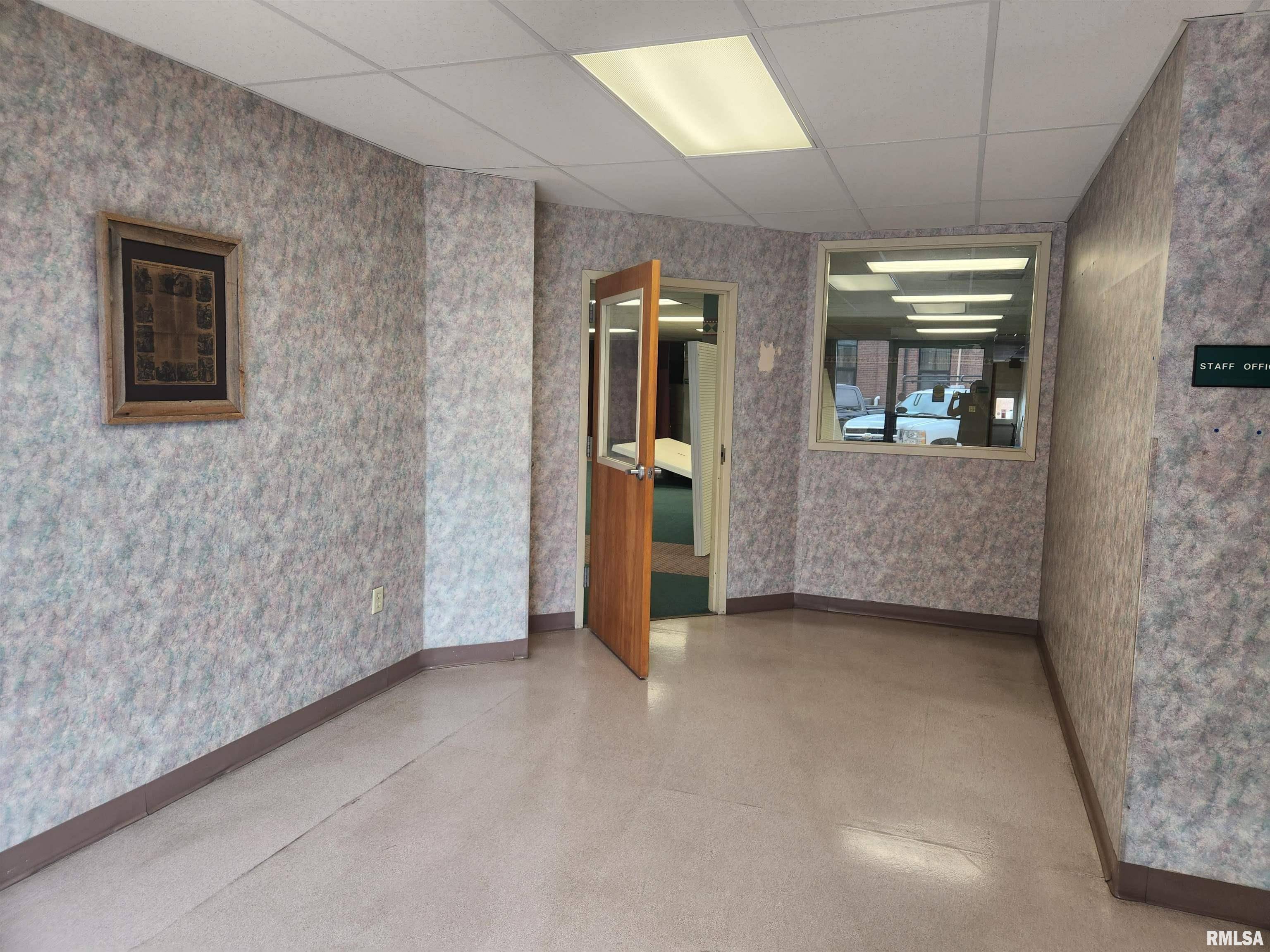 Pinckneyville, IL 62274,11& 13 N MAIN ST