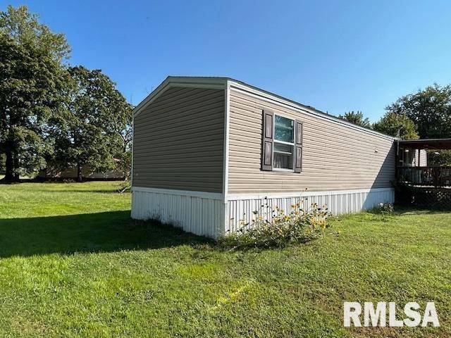 Sesser, IL 62884,610 N ELM ST