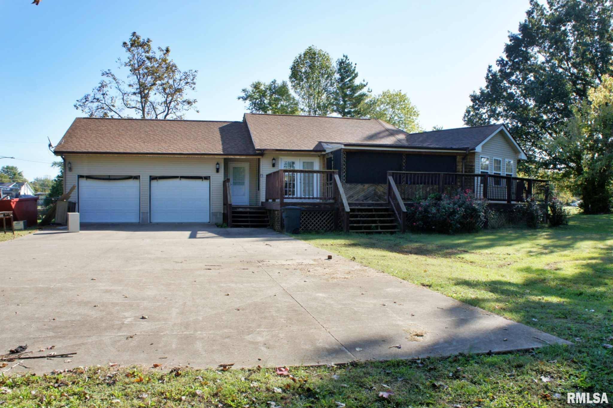Ullin, IL 62992,779 W MAIN ST