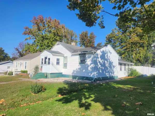 306 S Beaucoup ST, Pinckneyville, IL 62274