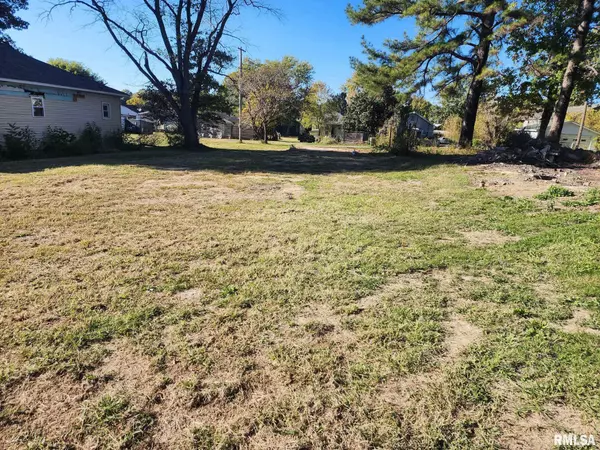 607 MAPLE ST, Zeigler, IL 62999