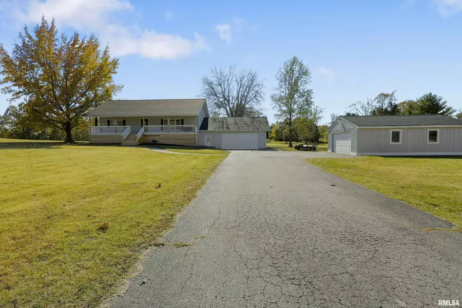 15069 REMINGTON RD, Marion, IL 62959