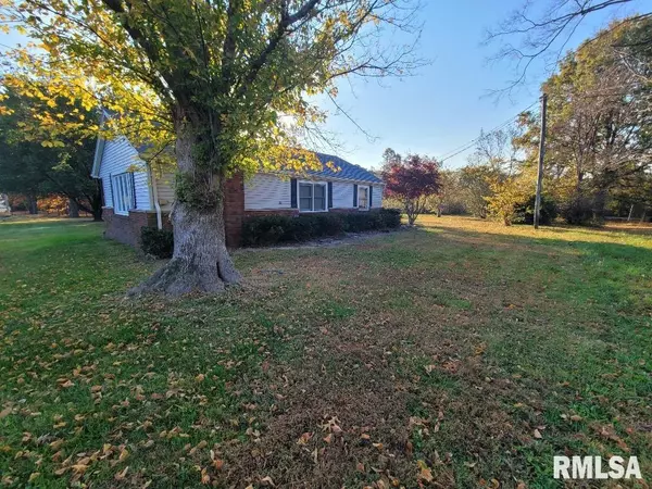 Mcleansboro, IL 62859,11975 E County Road 475 E RD