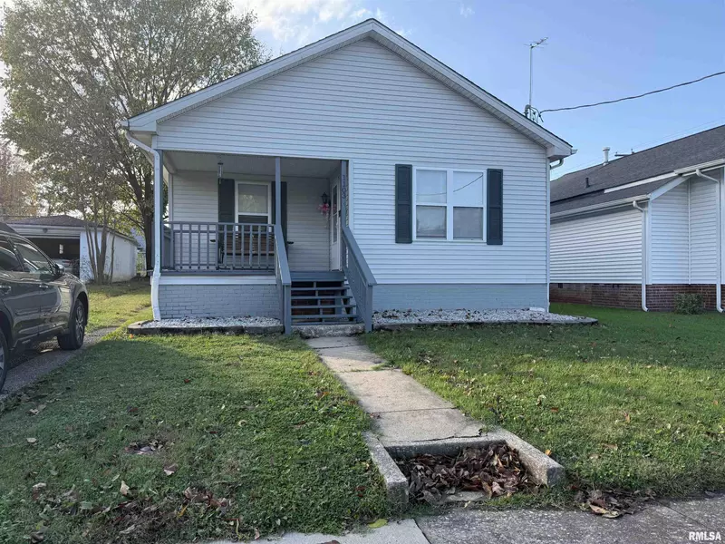 1103 WEBSTER ST, Harrisburg, IL 62946