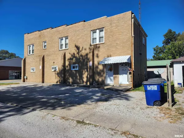 Pinckneyville, IL 62274,420 S DOUGLAS ST