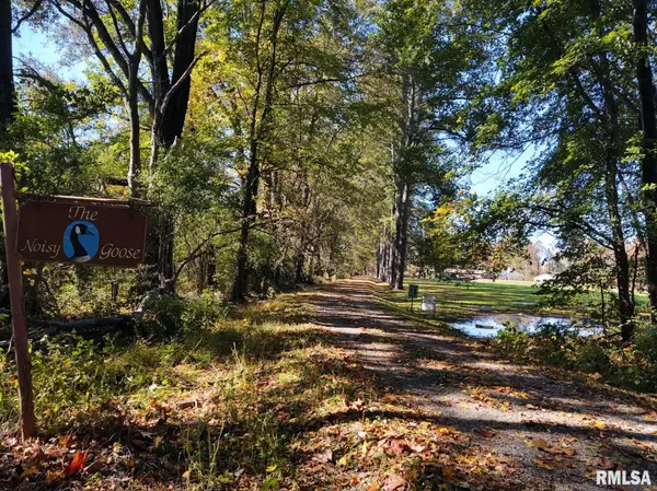Olive Branch, IL 62969,20377 Noisy Goose LN