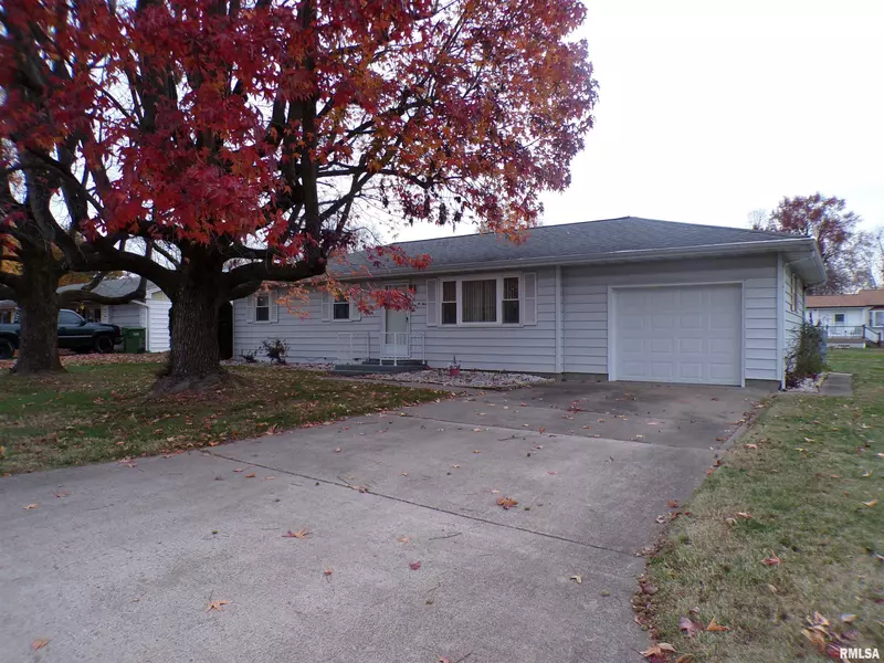 205 DIXIE DR, Chester, IL 62233