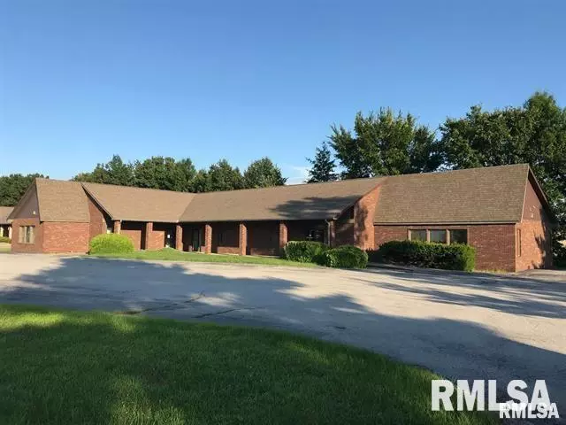 Marion, IL 62959,103 Airway DR #3