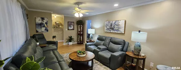 Mounds, IL 62964,215 VALLEY RD